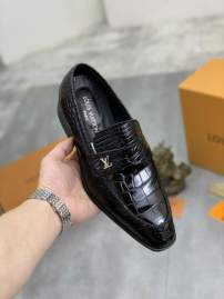Picture of Louis Vuitton Shoes _SKULVsz38-440610713844